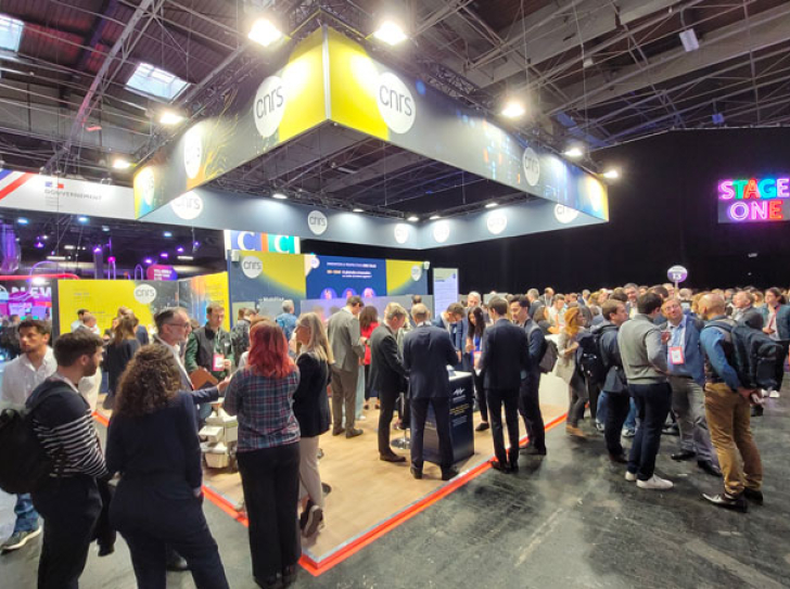 Stand du CNRS à Vivatech 2024